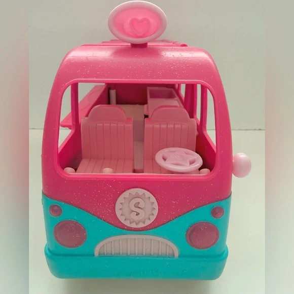 Shopkins Glitzi Ice Cream Truck playset from Moose Toys - Picture 7 of 11